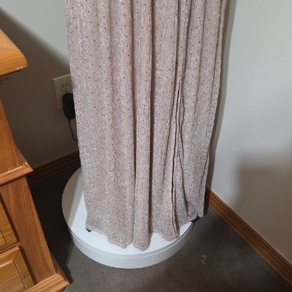 Simplee Apparel Shimmery Blush V-Neck Maxi Dress - Picture 5 of 13